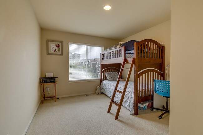 Building Photo - Beautiful 3 bedroom home in Issaquah Highl...