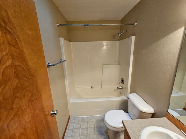 Building Photo - Beautifully Maintained 4-Bed, 2.5-Bath Monroe Home