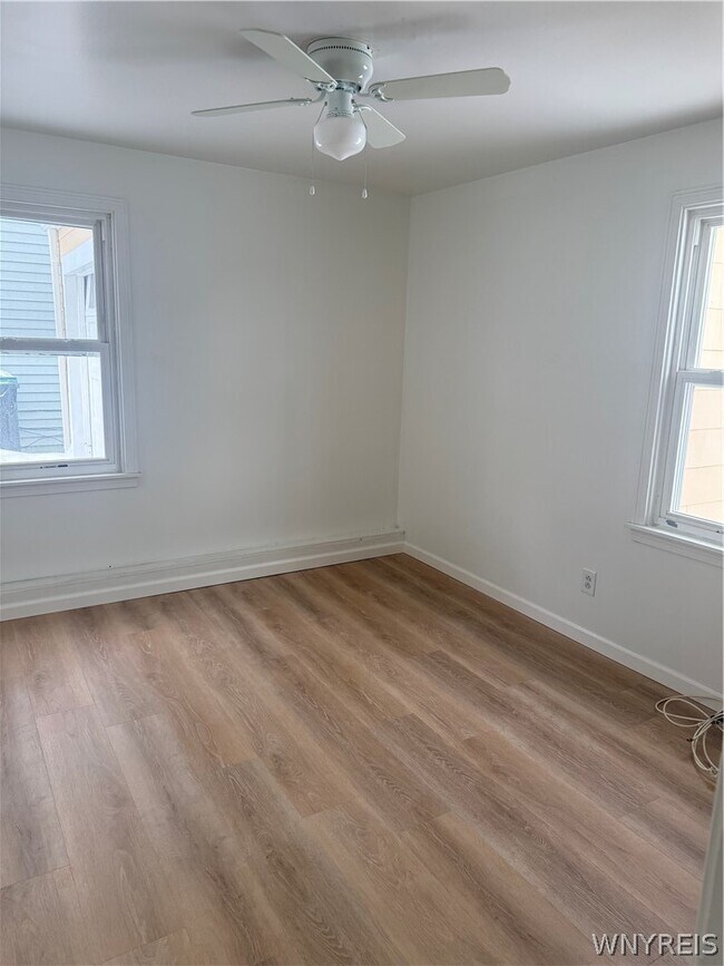 Building Photo - 156 Hoover Ave