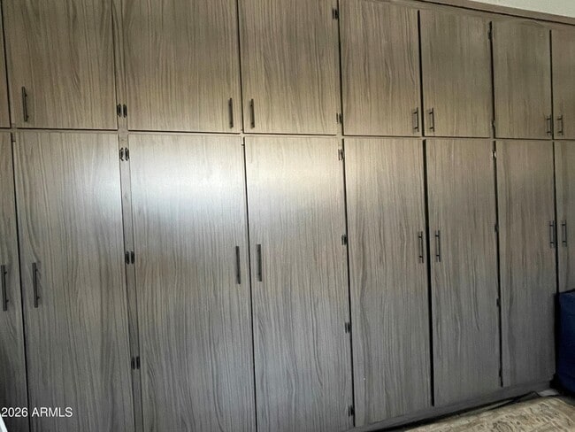 Building Photo - 1810 S Jesse Pl