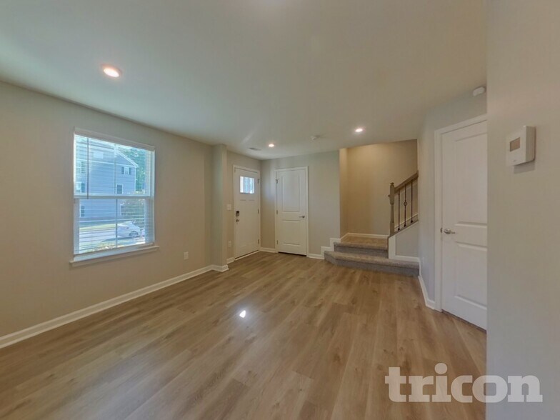 Building Photo - 1213 Ashbury St