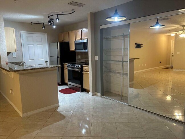 Building Photo - 2770 Coastal Bay Dr