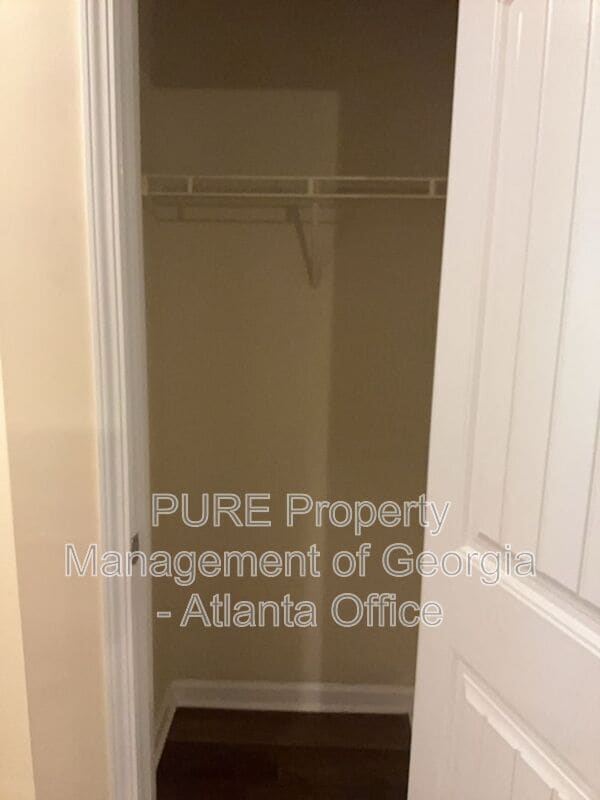 Building Photo - 160 Pine Ridge Rd