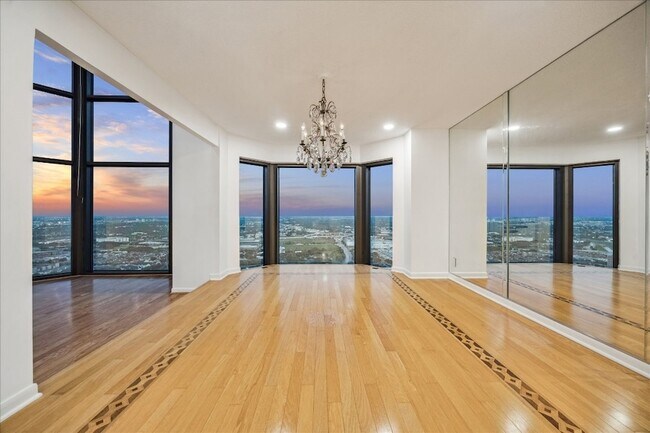 Building Photo - 2001 Holcombe Blvd