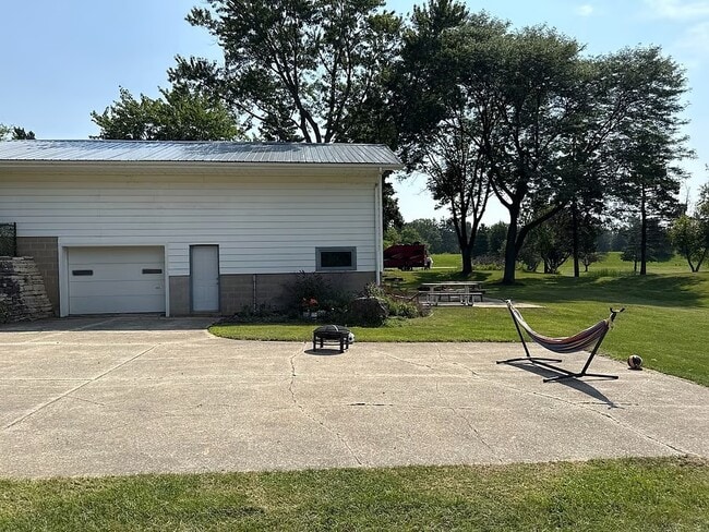 Building Photo - 15125 Washington Ave