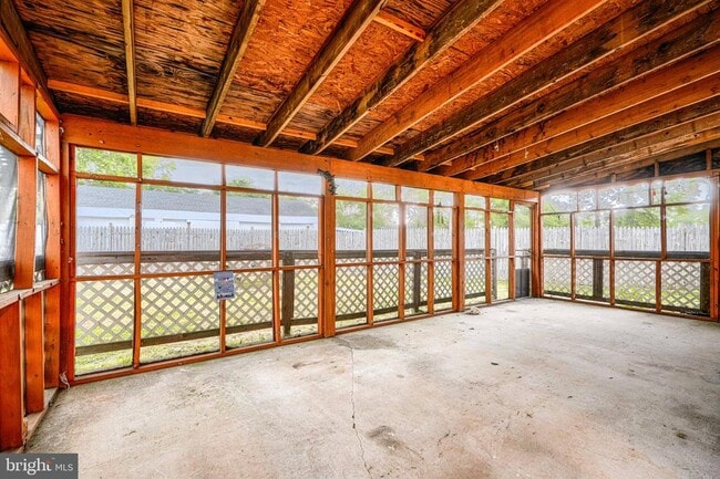 Building Photo - 1417 Waterford Rd