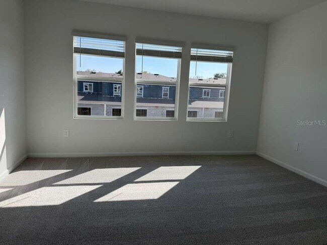 Building Photo - 5195 Loyalty Dr