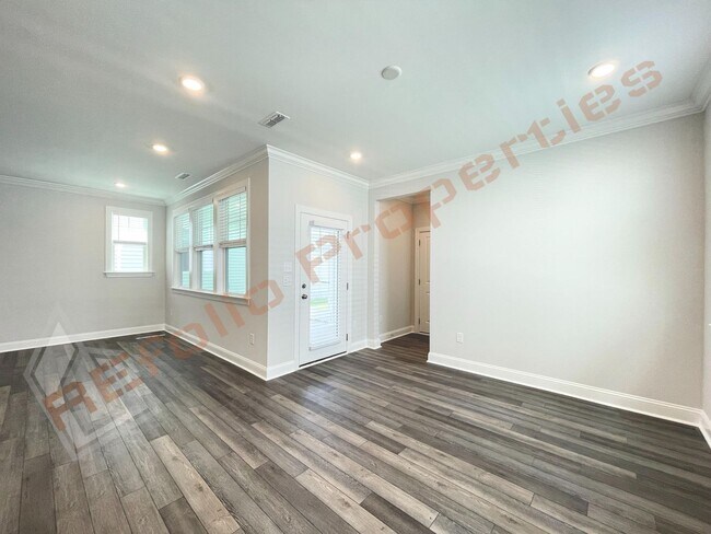 Building Photo - 105 Moraine Ct