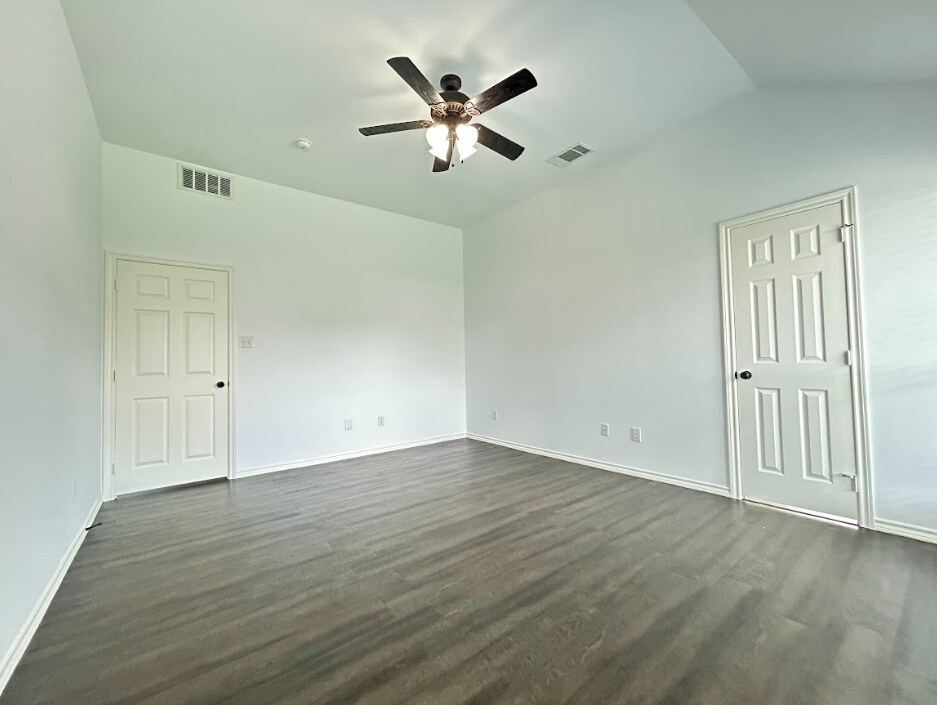 Building Photo - 4517 Woodbluff Dr