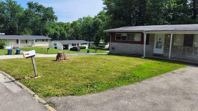 Primary Photo - 10216 Green Valley Dr