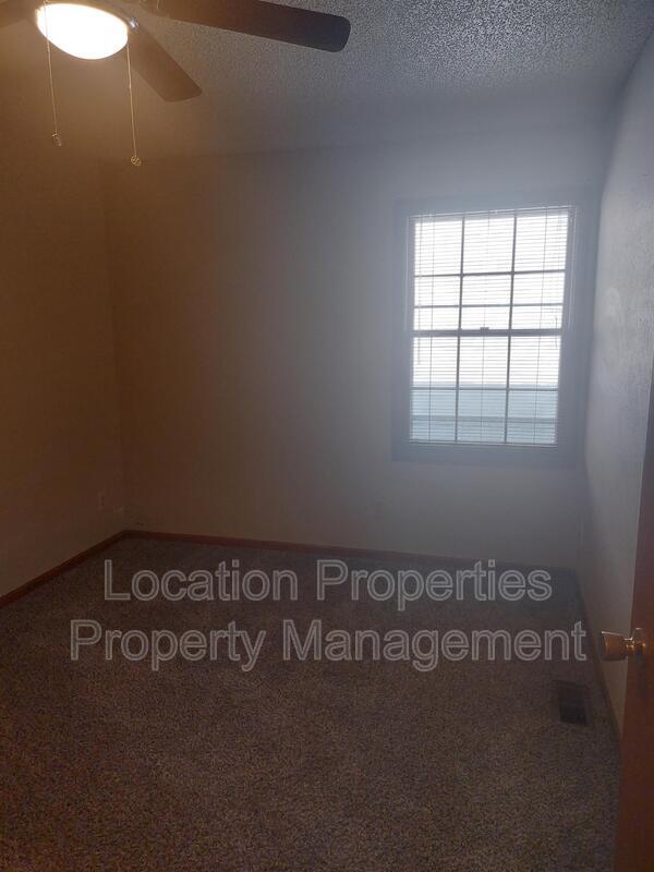 Building Photo - 324 Northwood Ln