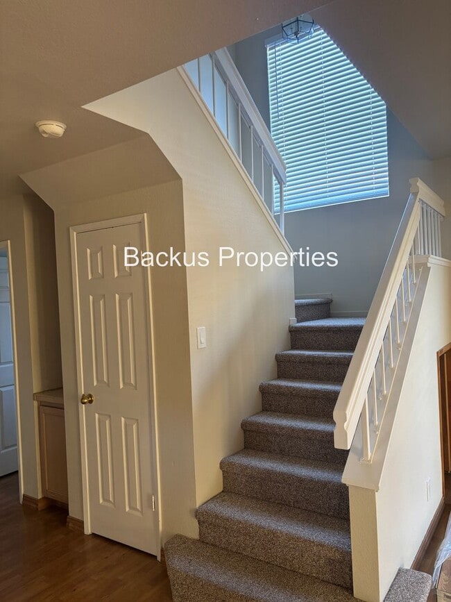 Building Photo - Stunning Two-Story Home in Las Palmas 1