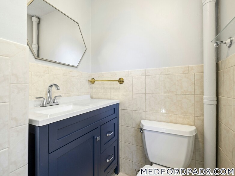 Building Photo - 42 William St