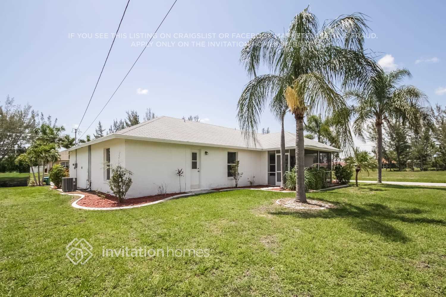 Building Photo - 2135 SW 4th Ave