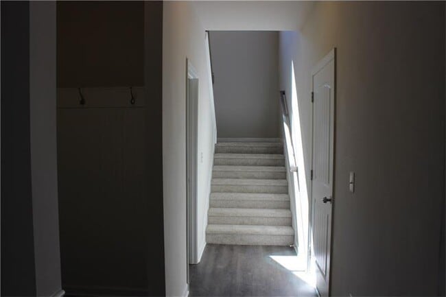 Building Photo - 5297 Castle Shoals Wy'