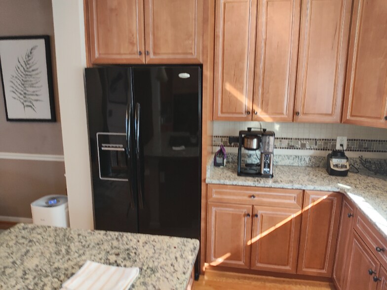 Building Photo - 2110 Hardbower Way