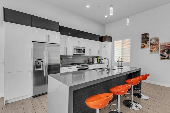 Building Photo - 51855 Avenida Juarez
