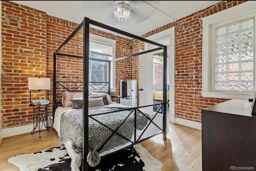 Building Photo - 2124 E 17th Ave