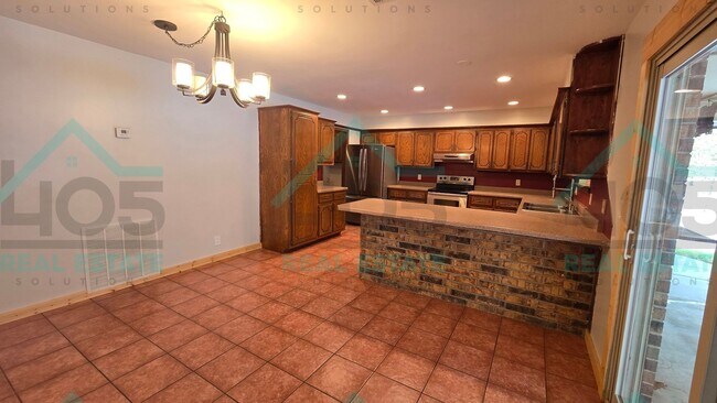 Building Photo - 3 Bedroom in Harrah