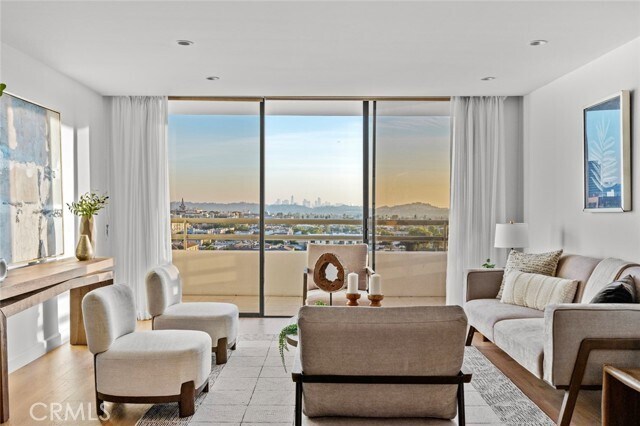 Building Photo - 343 Pioneer Dr