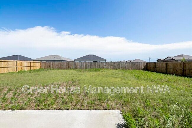 Building Photo - 210 Williams ct