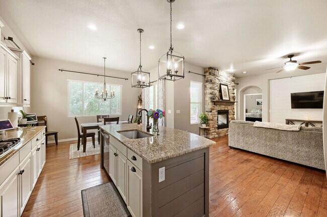 Building Photo - 6134 Rennert Dr