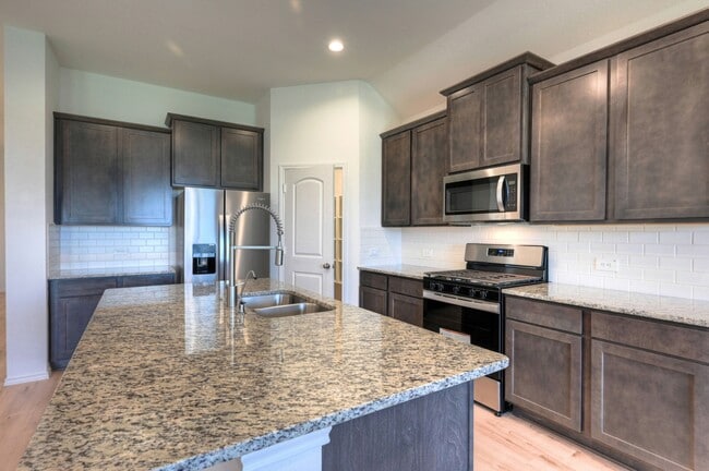 Building Photo - 31603 Zoe Pt