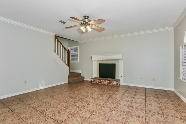 Building Photo - 14805 Post Oaks Pl