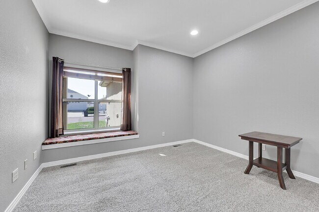 Building Photo - $3,650 - 4 Bed, 4 Bath Home with 4 Car Gar...