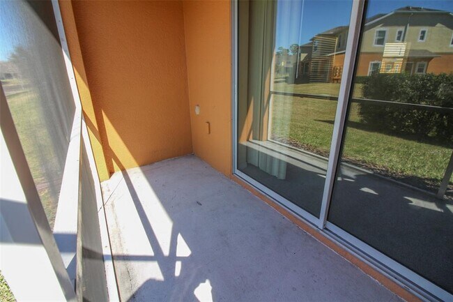 Building Photo - 4125 Shadetree Ln