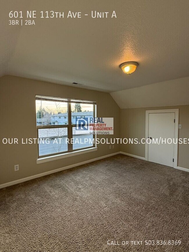 Building Photo - 601 NE 113th Ave