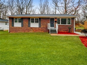Building Photo - Room in House on Foxcroft Dr