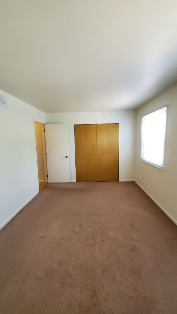 Building Photo - Tinley Park Condo