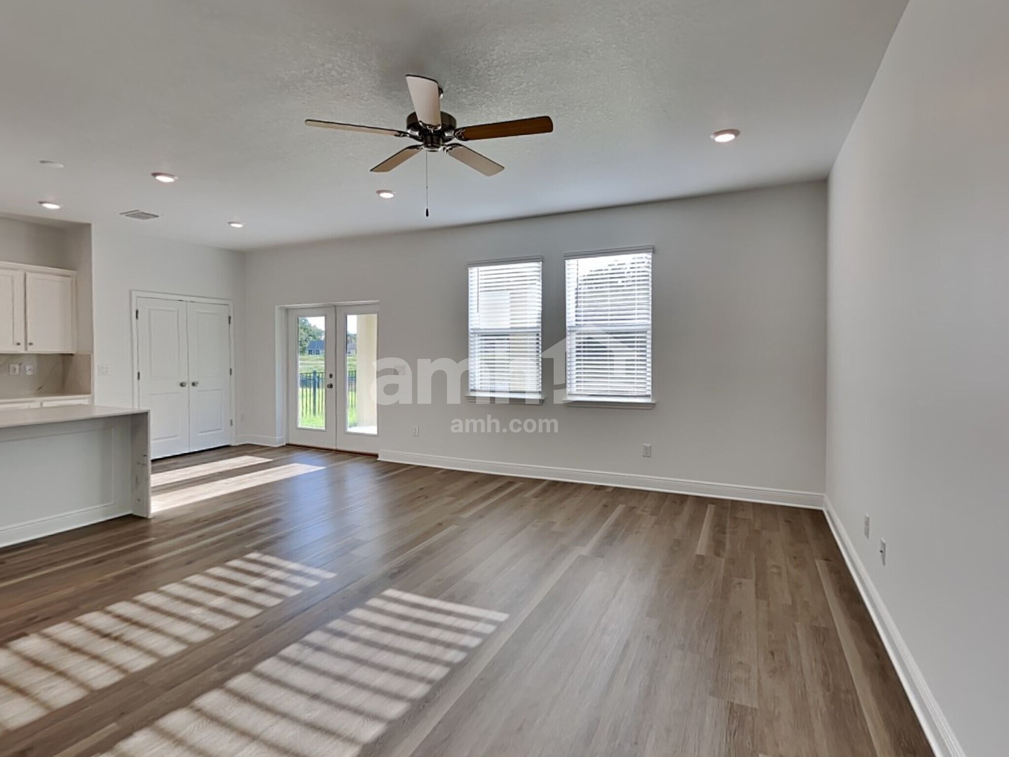 Building Photo - 6551 Atlantic Bch Ave