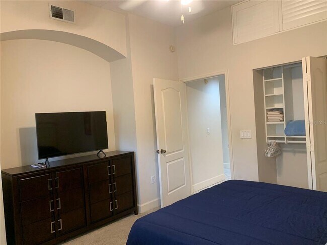 Building Photo - 3605 54th Dr W