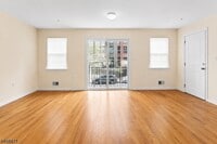 Building Photo - 453 Washington St