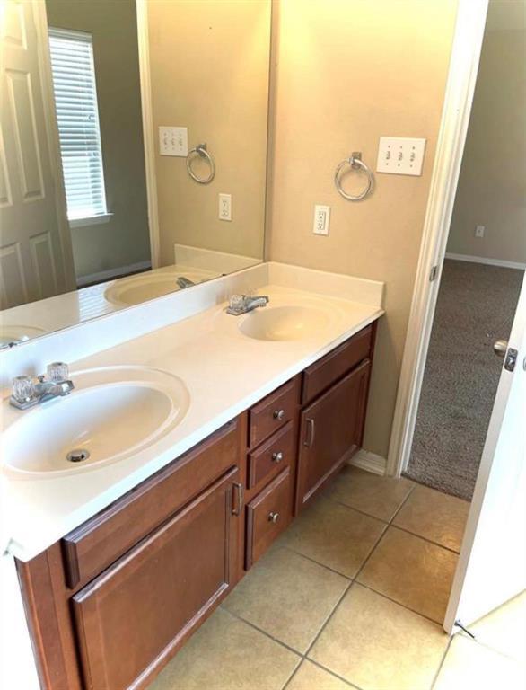 Building Photo - 25231 Florina Ranch Dr