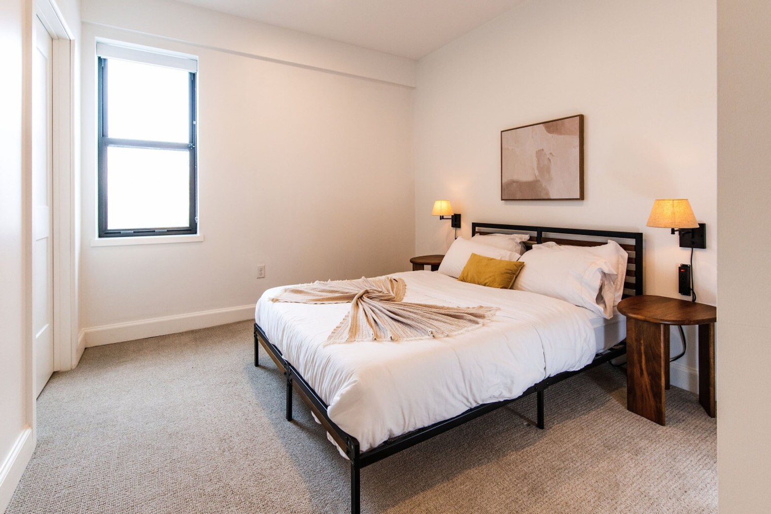 Building Photo - 758 North Broadway-SI ID1379067P