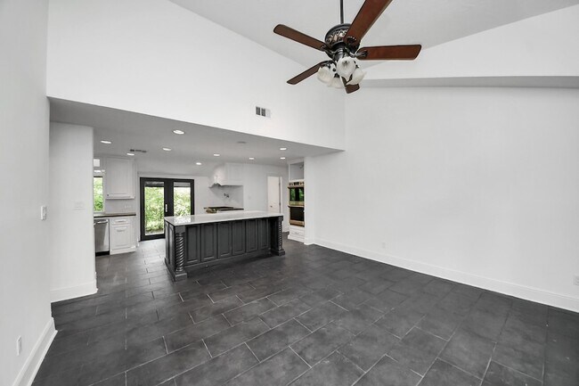Building Photo - 4126 Pecan Bend Dr