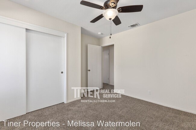 Building Photo - 3 br, 2.5 bath House - 8708 Bluff Lane