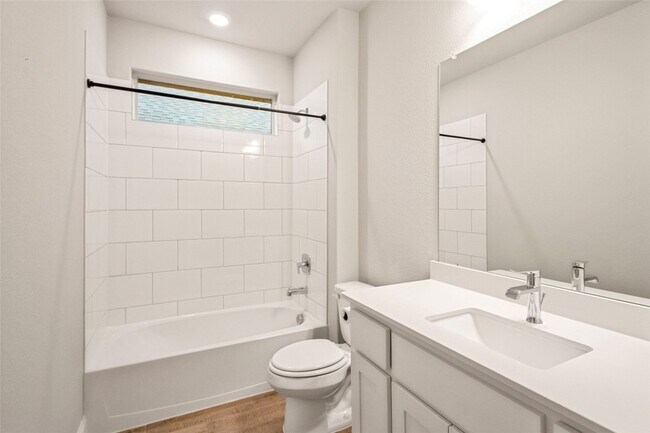 Building Photo - 3032 Lionsgate Dr