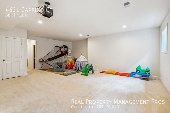Building Photo - 4631 Caprino Ct