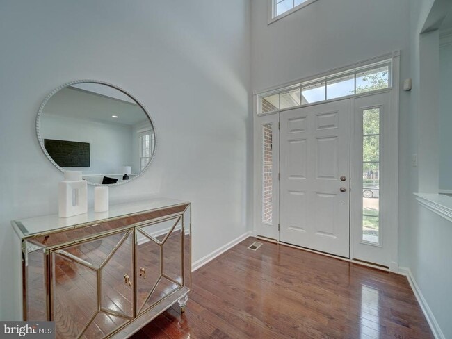 Building Photo - 43320 Barnstead Dr