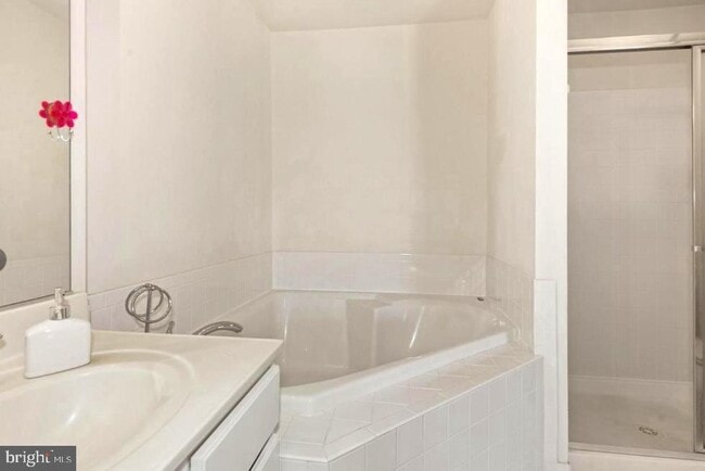 Building Photo - 8116 Rainwater Cir