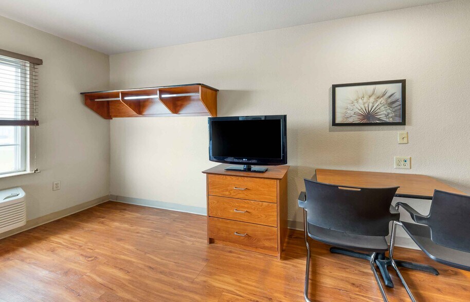 Building Photo - Furnished Studio-Oklahoma City - Norman