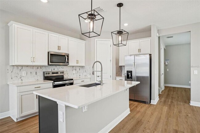 Building Photo - 5093 Railroad Vine Aly