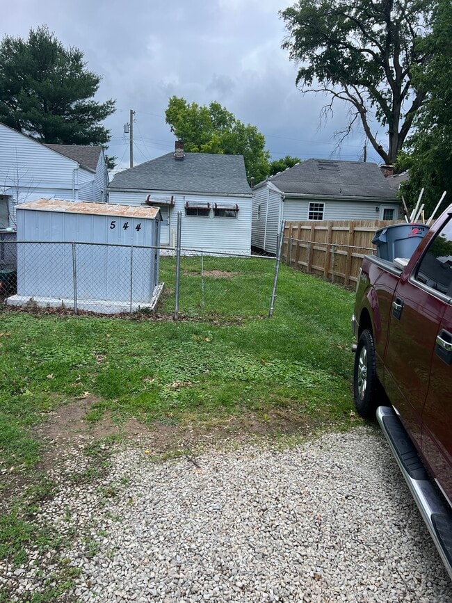 Building Photo - 544 Longfield Ave