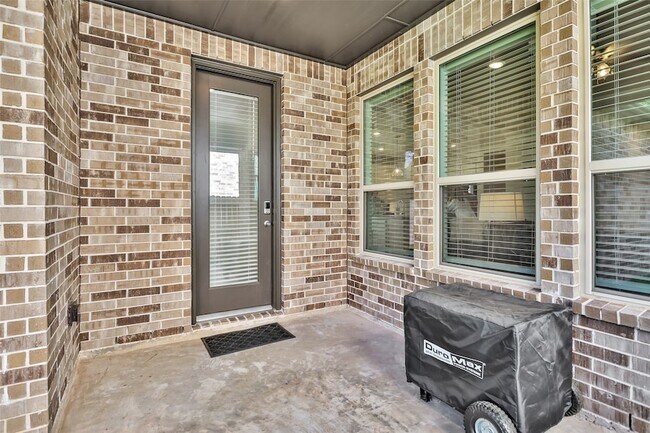 Building Photo - 440 Flowering Lotus Ct