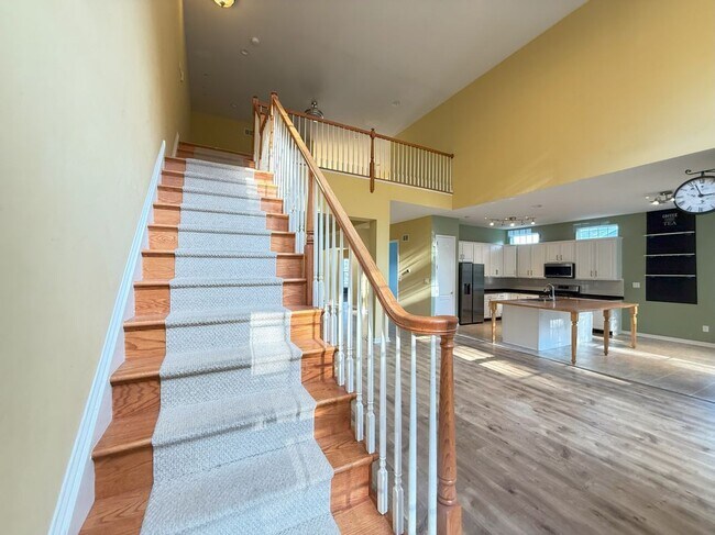 Building Photo - 3145 Pine Valley Way