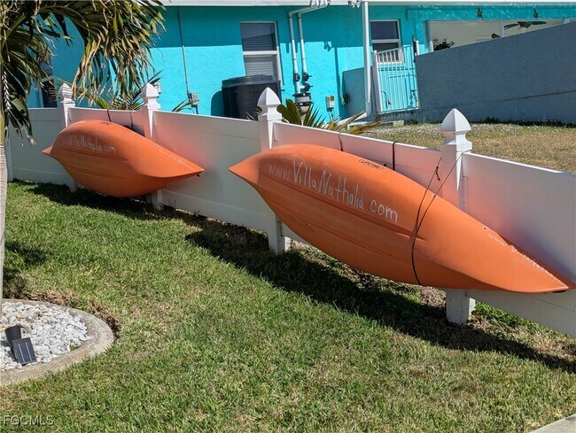 Building Photo - 414 SW 47th St